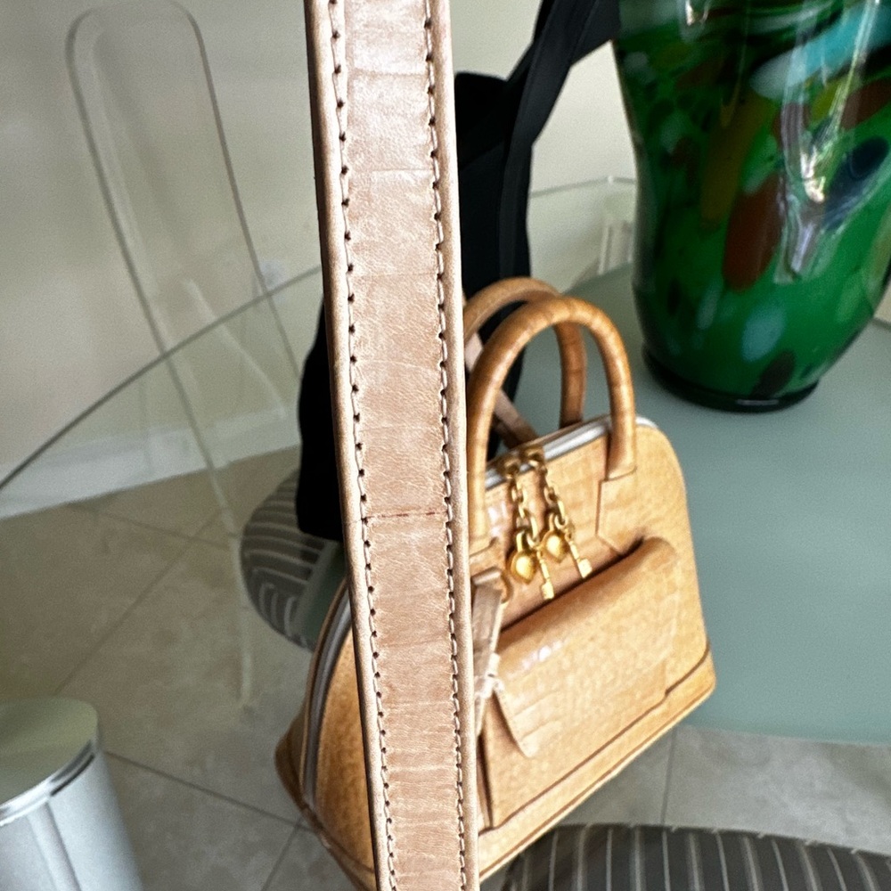VTG VICENZA 1993 Crocodile Embossed Leather Alma Shaped Bag- w detachable strap - Picture 16 of 16